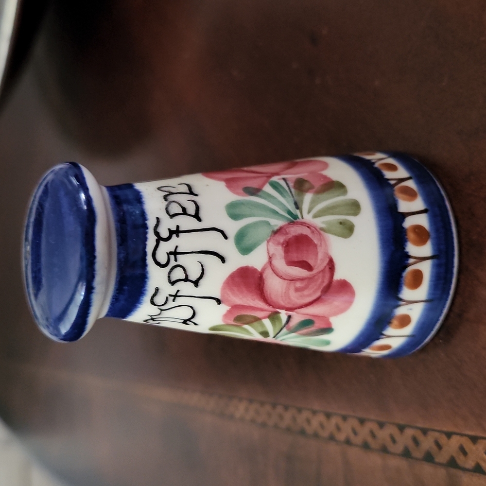 Vintage German Salt and Pepper Shakers - Picture 5 of 9